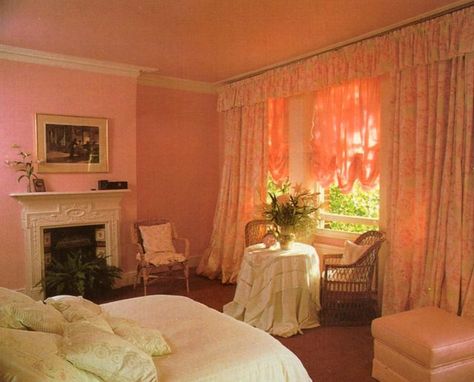 80s House Interior, 1980s Bedroom, 1980s Interior Design, 90s Interior Design, Green Bathrooms, 1920s Interior, 1980s Interior, 90s Interior, 80s House