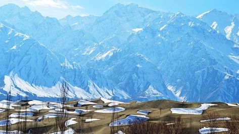 Karakoram Mountains, Cold Desert, Pakistan Tourism, Cold Deserts, Deserts Of The World, Pakistan Travel, Gilgit Baltistan, Historical Place, Landscape Photographers