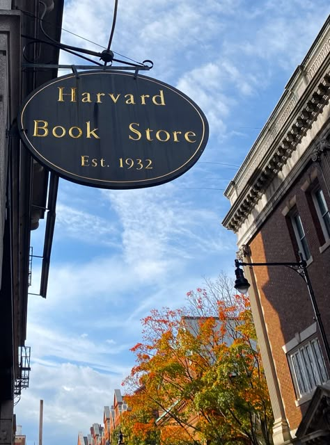 #harvard #hogwarts #ivyleague #harvardaesthetic #harvardfall #ivyleaguefall #harvardaesthetic #ivyleagueaesthetic #harvardbookstore #studymotivation #studyaesthetic #gilmoregirls #universityaesthetic #cambridge #newengland #newenglandfall #fallcolors Harvard Dream Board, I Don't Need Backups I'm Going To Harvard, Harvard In The Fall, Visit Harvard, Ivy League Aesthetic, Harvard Is Calling, Ivy League, New England Fall, Dream School