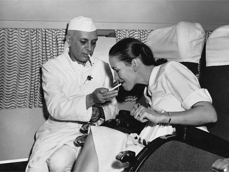 Historical India, Jawaharlal Nehru, Indian History Facts, Vintage India, History Of India, Rare Images, Photographs Of People, Rare Pictures, Indian History