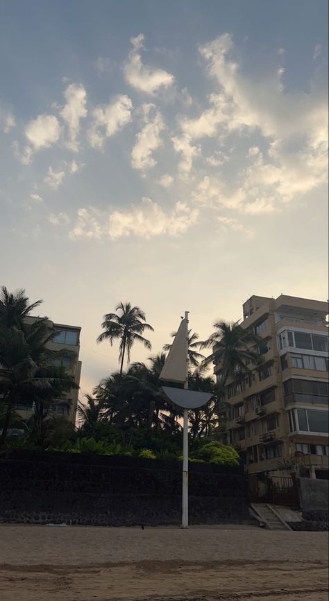 #juhubeach #mumbai #india Juhu Beach Snap, Juhu Beach Mumbai Night, Juhu Beach Mumbai, Mumbai Night, Krishna Mandir, Juhu Beach, Iskcon Vrindavan, Haircuts Long, Boy Haircuts Long