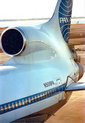 Pan American World Airways Lockheed L-1011-385-3 TriStar 500 (cn 193Y-1186) Pan American Airlines, Pan American Airways, Aircraft Sales, Vintage Airline Posters, Commercial Plane, Air Carrier, Cargo Aircraft, Passenger Aircraft, Jet Age