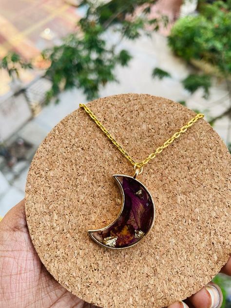 Rose Petal Resin Pendant, Rose Preserved In Resin Pendant, Preserve Rose In Resin, Resin Rose Pendant, Rose Resin Art, Rose Preserved In Resin, Artsy Jewelry, Resin Pendants, Resin Pendant Necklace