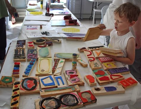 Printmaking Projects, School Art Projects, M J, Camping Art, Free Style, Art Workshop, Process Art, Monoprint, Preschool Art