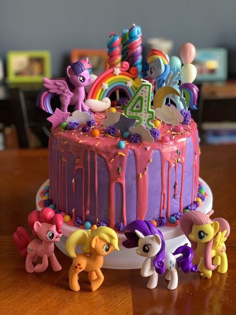 Mlp Birthday Party Ideas, Mlp Birthday Cake, My Little Pony Themed Birthday Party, My Little Pony Party Food, My Little Pony New Generation Cake, My Little Pony Birthday Party Ideas, Girls 4th Birthday Cake, My Little Pony Birthday Party Cake, 4th Birthday Cake Girl