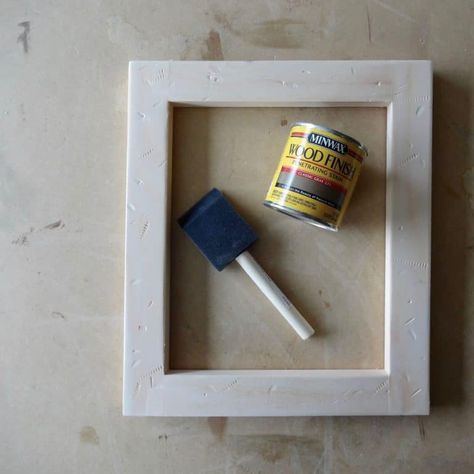 How to Make Rustic Farmhouse Picture Frames for Printables Painting Picture Frames Diy, Farmhouse Picture Frames, Puzzle Decor, Farmhouse Pictures, How To Make Frames, Painted Picture Frames, Rustic Picture Frames, 5x7 Picture Frames, Diy Photo Frames