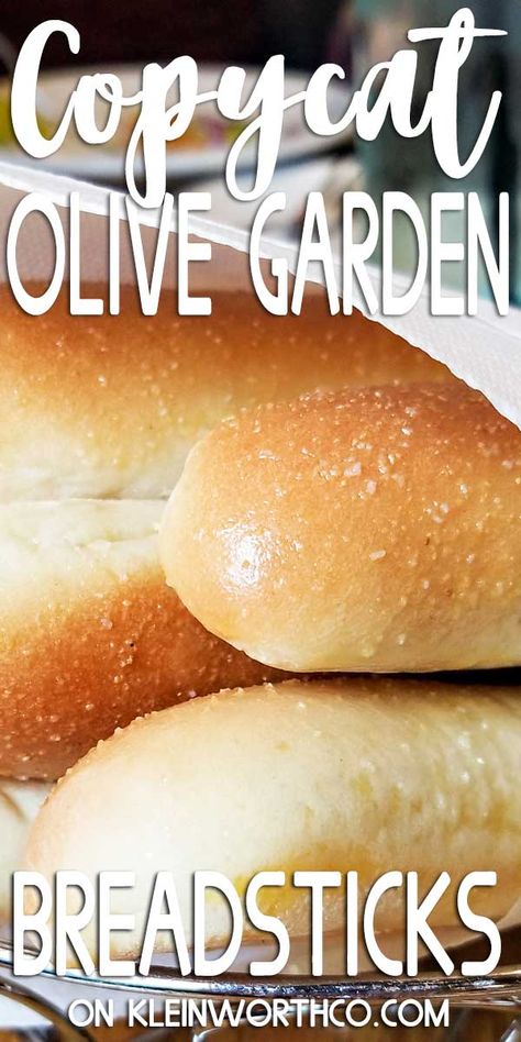 If you love buttery, garlic breadsticks, then you will swoon for this Copycat Olive Garden Breadsticks recipe. Simple to make & tastes just like your favorite Italian restaurant. Copycat Olive Garden Breadsticks, Olive Garden Breadsticks, Homemade Breadsticks, Breadsticks Recipe, Copycat Olive Garden, Olive Garden Recipes, Bread Sticks Recipe, Garlic Breadsticks, Copykat Recipes