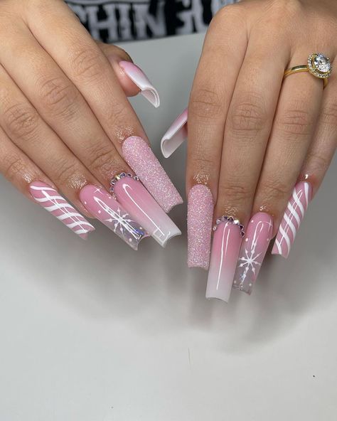 Cute Holiday Nails Acrylic, Trendy Winter Nail Designs, Baby Pink Nails Christmas, Pink Christmas Nail Designs Acrylic, Pink And White Winter Nails, Trendy Christmas Nails Acrylic, Nails Long Christmas, Pink Christmas Acrylic Nails, Long Nails Christmas