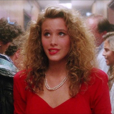 Heathers 1988, Degrassi Junior High, Kim Walker, Heathers Movie, Aesthetic 80s, Heather Chandler, Bonnie Parker, Heathers The Musical, Regina George