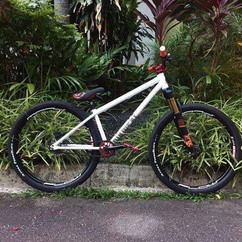 Bmx 26 Inch, Dirt Bicycle, Mt Bike, Dirt Jumper, Stunt Bike, Downhill Mtb, Cafe Racer Bikes, Bmx Bikes, Anime Love Couple