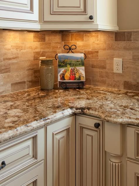 I do like this color of cabinet Countertop Corners, Tuscan Kitchen, Tuscan Decorating, Kitchen Decorating, Kitchen Redo, Clever Storage, Stylish Kitchen, Cottage Kitchen, Counter Tops