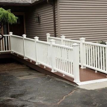 Handicap Ramp - New Deck - Traditional - New York - by Westchester Carpentry, Inc | Houzz Handicapped Ramp Ideas, Deck With Ramp And Stairs, Porch With Ramp, Wheelchair Ramp Design, Front Verandah, Ramp Design, Raised Deck, Wheelchair Ramp, Side Deck