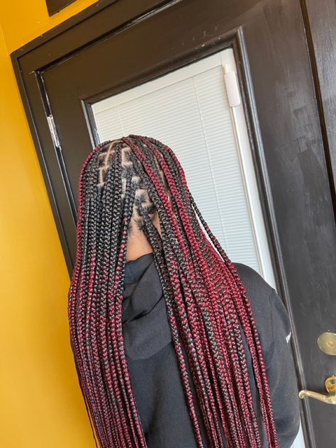 Burgundy And Black Peekaboo Braids, Black And Burgandy Braids, Maroon Box Braids Black Women, Maroon Hair Braids, Burgundy Medium Knotless Braids, Black And Maroon Braids, Black And Burgundy Box Braids, Burgundy And Black Braids, Maroon Box Braids