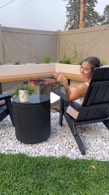 Melissa Woods - DIY & Design on Instagram: "What a journey this has been! All details in my highlight “firepit” and don’t forget to hit follow if you want to see more badass home improvement projects. 💪 

#diyfirepit #concretegarden #diylandscaping #moderndesignfurniture #modernlandscaping #girlswhobuild #diygirl" Washington State Backyard Ideas, Garden Seating Area Ideas Gravel Patio, Family Backyard Layout Ideas, Firepits Backyard Diy, Firepits Backyard Ideas, Southern Backyard, Fire Pit Landscaping Ideas, House Siding Ideas, Outdoor Ideas Backyard