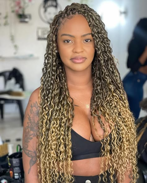 Braids Hairstyles Ideas, Braids Extensions, Loc Extensions, Braiding Styles, Twist Styles, Braids With Extensions, Hair 2024, 4c Hair, African Braids Hairstyles