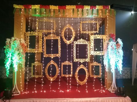 Golden frame selfie station 7828660888 Selfie Zone Decoration, Selfie Zone, Selfie Spot, Chandelier Frame, Decoration Ideas Wedding, Selfie Station, Lights Chandelier, Photo Zone, Engagement Mehndi Designs