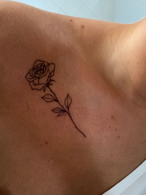 Tattoos By Collar Bone, Rose Tattoo Men Back, Beautiful Rose Tattoo, Black Rose Collar Bone Tattoo, Collarbone Tattoo Rose, Rose On Collar Bone Tattoo, Collar Bone Tattoo Rose, Rose Collarbone Tattoo, Collarbone Rose Tattoo