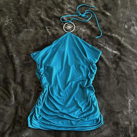 Cybery2k slinky halter top. Blue color. Ruched... - Depop 90s Halter Top, Blue Y2k Outfit, Halter Tops Outfit, 2004 Fashion, Y2k Halter Top, Grunge Mcbling, Turquoise Clothes, 2000s Tops, Blue Halter Top