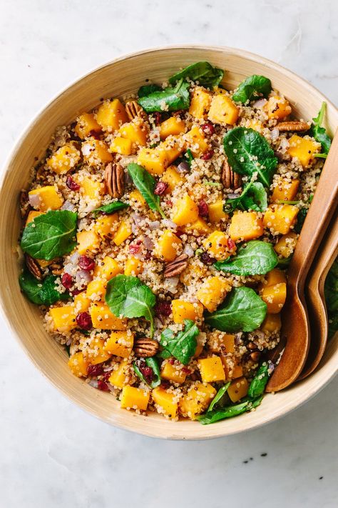 Celebrate the fall season with this healthy Roasted Butternut Squash Quinoa Salad recipe with pecans. This sweet & savory vegan salad is perfect for a light lunch or dinner, and a great make ahead meal idea. Serve chilled, at room temp or warm. Gluten-free, grain-free, low-fat, and easy as can be to make! Squash Quinoa Salad, Healthy Baked Beans, Butternut Squash Quinoa Salad, Squash Quinoa, Butternut Squash Quinoa, Salad Quinoa, Quinoa Salad Recipe, Butternut Squash Salad, Resep Salad