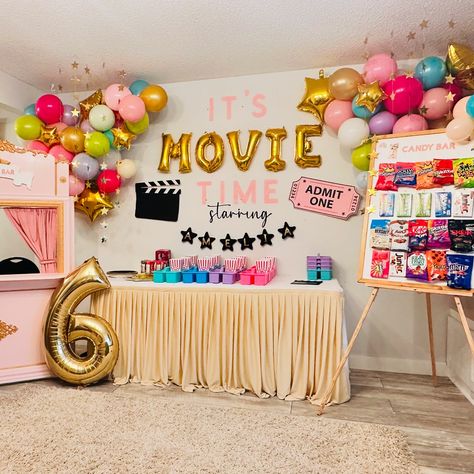 Movie night birthday party! #birthday #birthdaygirl #birthdayparty #birthdaypartydecor #birthdaypartyideas #movienight #kidsmovienight #kidsbirthday #kidsbirthdayparty Girl Movie Night Birthday Party, Movie Under The Stars Party, 9th Birthday Sleepover Ideas, Movie Bday Party Ideas, Movie Night Sleepover Party, Birthday Party Ideas Movie Night, Movie Party Ideas For Kids, Birthday Movie Night Ideas, Kids Movie Night Ideas