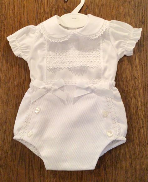 💗 BABY GIRLS SPANISH STYLE JAM SET ALL WHITE  3/6 MONTHS BNWT Spanish Baby Clothes, Pink And White Dress, Girls Top, Girl Princess Dress, 1st Birthday Girls, Spanish Style