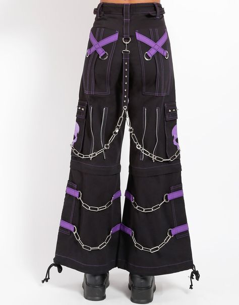 Goth Sweatpants Outfit, Black And Purple Goth Outfit, Grunge Purple Outfit, Purple Scene Outfits, Goth Outfits Purple, Purple Fits Aesthetic, Purple Goth Outfits, Purple Trousers Outfit, Pink Grunge Outfit