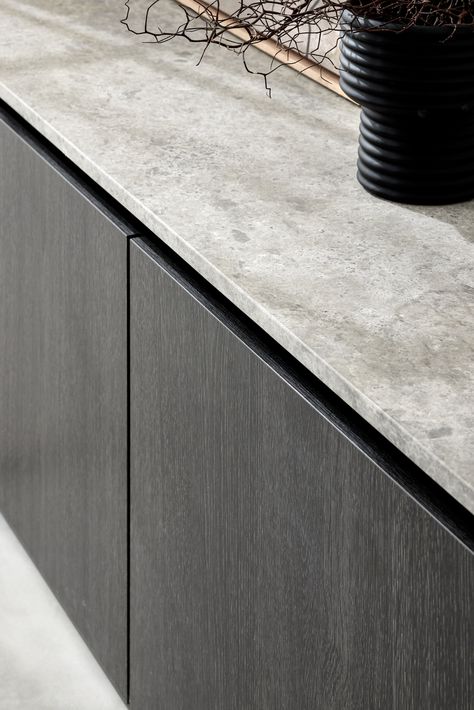 project profile: CAV'ART x VICELLO KITCHENS - CAV’ART Vicello Kitchens, Dark Modern Contemporary, Stone Modern Kitchen, Dark Interiors Kitchen, Black Wood Kitchen Design, Black Kitchen Counter, Black Wood Furniture, Kitchen Stone, Black Wood Kitchen