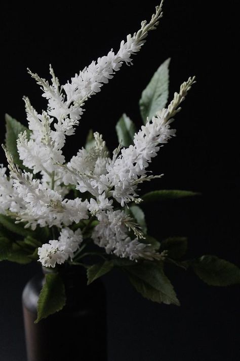 Astilbe Flower, Ornamental Kale, Wafer Paper Flowers, Wafer Paper, Sugar Art, Sugar Flowers, Gum Paste, Cake Art, Kale