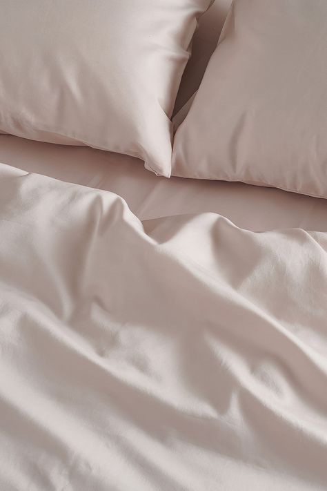 Luxe Cotton Bedding is silky-smooth on the skin thanks to its 100% cotton sateen weave. Infused with a subtle sheen, it drapes like silk and feels warmer to the touch than our other duvet styles. There's something about Luxe running across your skin that feels like Lionel Richie whispering unwind. Machine washable. 100% Cotton. Dressing Gown Robe, Lionel Richie, Beachwear Skirt, Cover Beachwear, Cotton Sheets, Denim Coat Jacket, Loungewear Shorts, Wide Boots, Plain Tshirt