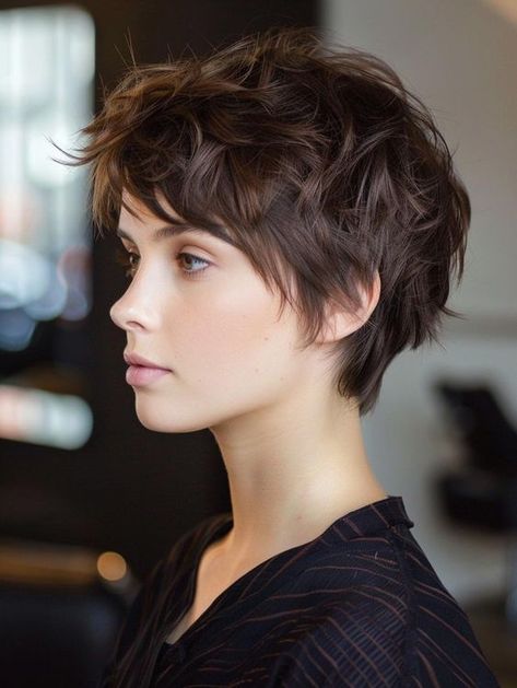 Trendy Short Layered Haircuts, Short Layered Haircuts Women, Short Hairstyle Women Pixie Cut, Short Haircuts For Women Pixie, Short Haircuts With Layers, Short Pixie Haircuts For Women, Natural Grey Hair, Choppy Pixie Cut, Sassy Haircuts