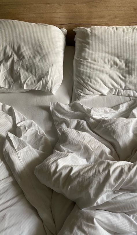 November Mood, Down Duvet, Bound By Honor, White Linens, Bed Duvet, White Bed, University Life, Fresh Linen, Goose Feathers