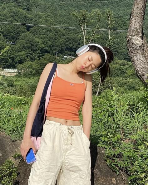 Photo Series Ideas, Trekking Outfit Women, Summer Strike, Trekking Outfit, Aoa Seolhyun, Kawaii Clothes, Summer 24, Lookbook Outfits, Summer Fits