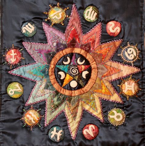 Wicca Crafts, Witch Quilt, Pagan Crafts, Magic Crafts, Pagan Art, Witch Craft, Witchy Crafts, Cute Quilts, Colorful Quilts