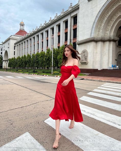 Pimchanok Luevisadpaibul, Red Fitted Dress, Baifern Pimchanok, Korean Fashion Dress, Fitted Dress, Beautiful Photo, Fern, Red Formal Dress, Party Wear