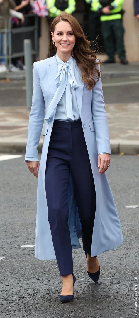 Kate Middleton Style Outfits, Looks Kate Middleton, Kate Middleton Dress, Kate Middleton Outfits, Middleton Style, Blue Coat, Catherine Middleton, Kate Middleton Style, Blue Outfit