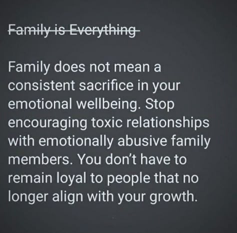 Family Quotes Truths, Family Issues Quotes, Toxic Family Quotes, Toxic Family Members, Boundaries Quotes, Toxic Family, Family Is Everything, Treat You, New Energy