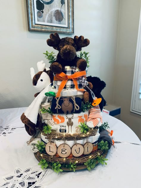 Woodland Theme Gift Basket, Woodland Baby Shower Gifts, Woodland Theme Diaper Cake Boy, Woodland Theme Diaper Cake, Woodland Diaper Cake Ideas, Boy Diaper Cake Ideas, Woodland Diaper Cake, Diaper Cakes For Baby Boy, Woodland Creatures Baby Shower