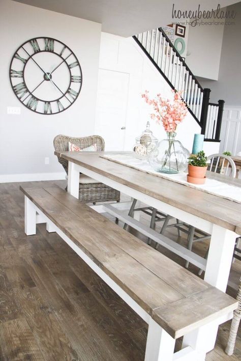 Easy DIY Farmhouse Table with Coastal Elements Diy Esstisch, Diy Home Decor For Apartments, Interior Design Minimalist, Rustic Farmhouse Table, Diy Farmhouse Table, Diy Farmhouse Decor, Farmhouse Dining Room, Room Decorations, Easy Home Decor