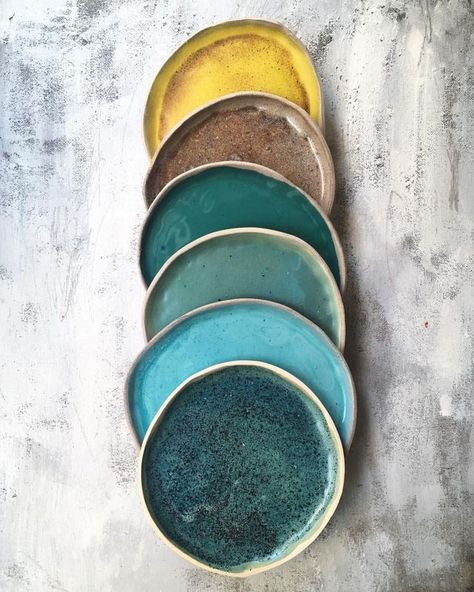 Diy Tableware, Sculptures Céramiques, Keramik Design, 카드 디자인, Bohol, Photo Set, Clay Pottery, Colour Schemes, Ceramic Plates