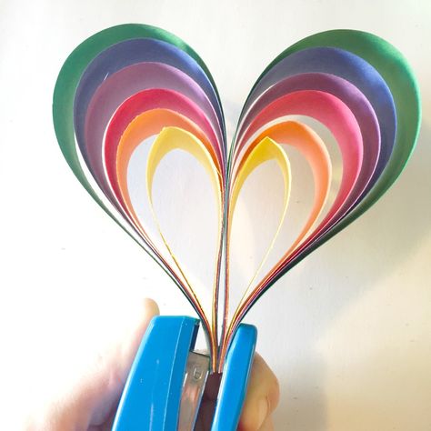 These fun paper crafts, Rainbow Shamrocks, are perfect for St. Patrick's Day! Use it as a kids activity or make one yourself! Diy St Patrick's Day Crafts, Cute Diy Crafts, 3d Rainbow, St Patricks Day Crafts For Kids, Paper Flower Crafts, Rainbow Paper, St Patrick's Day Crafts, Kids Activity, Paper Crafts For Kids