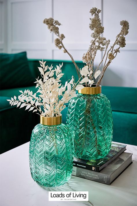 Green Vases, Turquoise Vase, Vase With Lights, Green Vase, Teal Green, Interior Decor, Green Glass, Vases Decor, V Shape