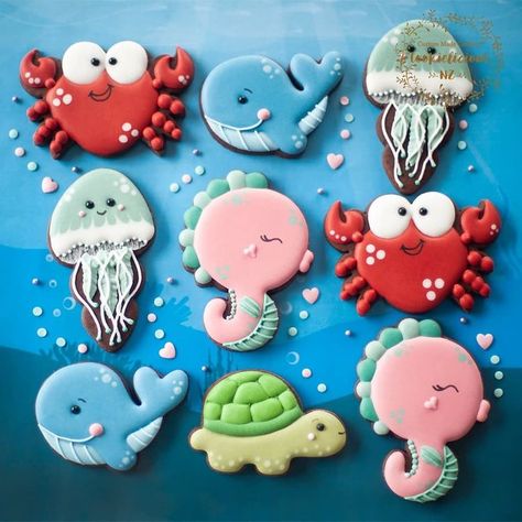 Under The Sea Cupcakes, Under The Sea Cookies, Under The Sea Creatures, Sea Cookies, Sea Cupcakes, Fish Cookies, Butterfly Cookies, Animal Cupcakes, Cookies For Kids