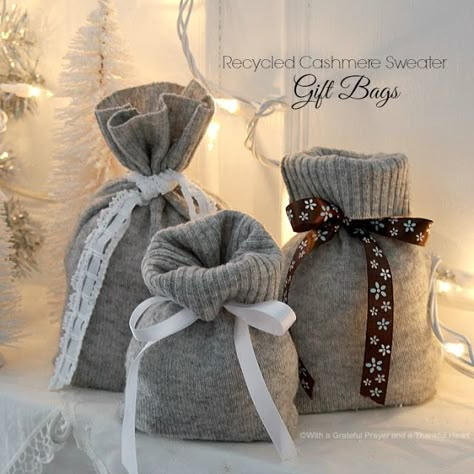 With a Grateful Prayer and a Thankful Heart: Recycled Cashmere Sweater Christmas Stocking & Gift Bags Sweater Christmas Stockings, Old Sweater Crafts, Sweater Projects, Sweater Crafts, Christmas Stocking Gifts, Recycled Sweaters, Simple Gift Wrapping, Reusable Gift Bags, Old Sweater