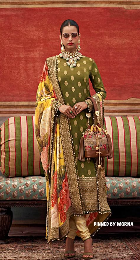 Sabyasachi Suits 2023, Sabyasachi Salwar Kameez, Sabiya Sachi Dress, Sabyasachi Salwar Suits, Sabyasachi Suit Designs, Sabya Sachi Suits, Sabyasachi Dresses Salwar Suits, Sabhya Sachi Suits, Sabyasachi Collection Suits