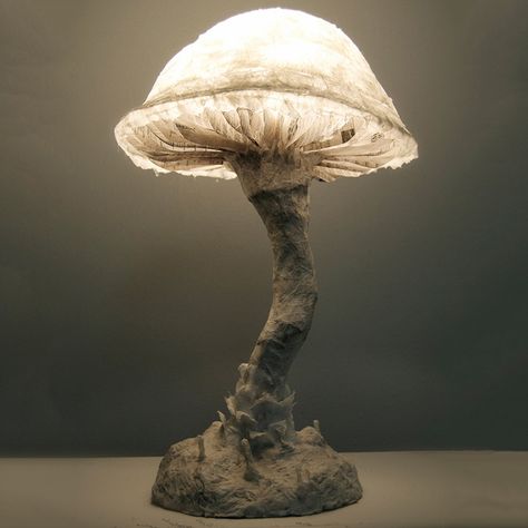 Paper Mache Mushroom Lamp Diy Lampe, Paper Mache Sculpture, Handmade Lamps, Light Sculpture, Unique Tables, Lampe Design, Mushroom Lamp, Cool Ideas, Handmade Home Decor