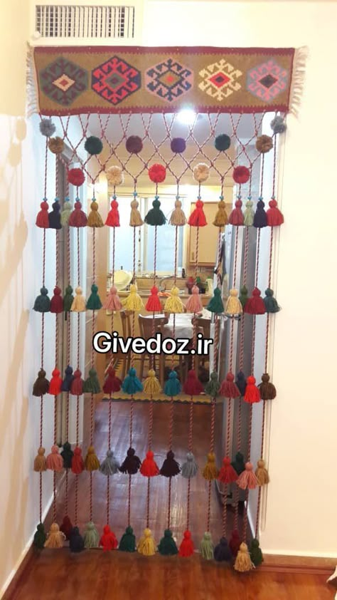 Diy Diwali Lanterns, Drawing Room Decor, Door Hanging Decorations, Diwali Decoration Items, India Home Decor, Mirror Crafts, Diy Yarn Crafts, Art And Craft Videos, Art Decor Diy