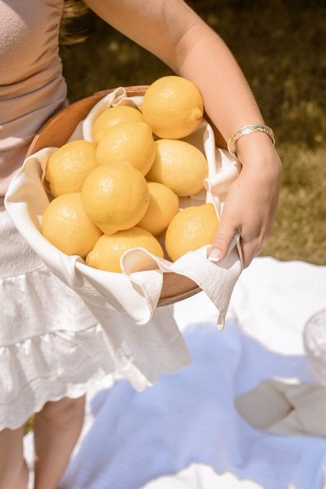 Citrus Photoshoot, Scrub Photoshoot, Lemon Photoshoot, Lemon Picnic, Picnic Photoshoot, Lifestyle Shoot, Welcome Summer, Summer Photoshoot, Apple Picking