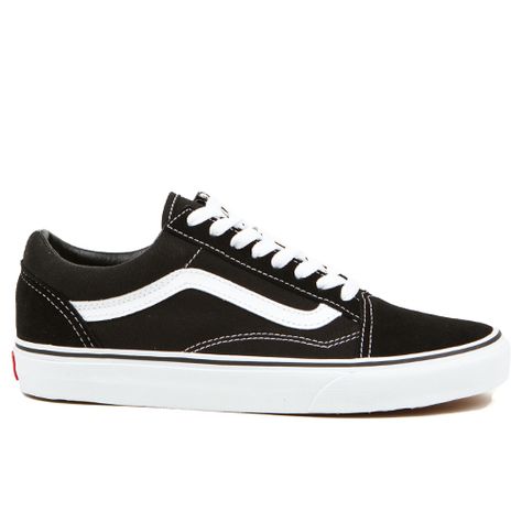 The Old Skool isn't named that because it's high tech and brand new. This Old Skool from Vans Shoes has been around from the beginning, and we think it still deserves a spot on our wall. Vans Men Shoes, Vans Black Shoes, Vans Shoes Men, Vans Old School Shoes, Vans For Men, Black Vans Shoes, Mens Vans Shoes, Vans Old School, Old School Vans