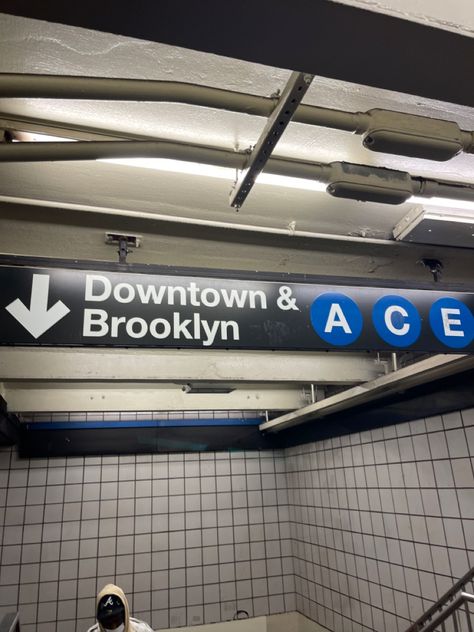 Ny Aesthetic, Brooklyn Subway, Nyc Train, Subway Style, Nyc Aesthetic, Nyc Subway, Brooklyn Baby, Post Ideas, Design Wall