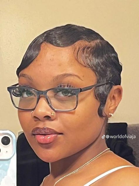 Women Natural Hairstyles, Black Women Natural Hairstyles, Finger Waves, African American Women, Natural Hairstyles, Natural Curls, American Women, The Mirror, African American